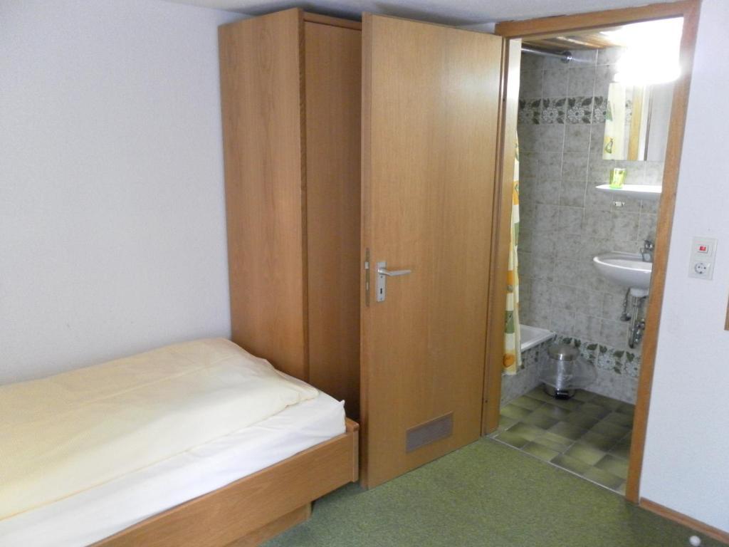 Hotel Garni Seebachstueble 티티제-노이슈타트 객실 사진